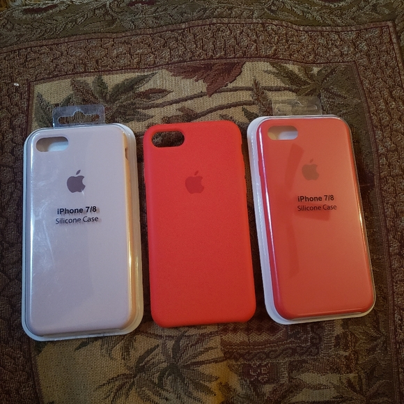 Iphone 7/8 silicone case - Picture 1 of 3